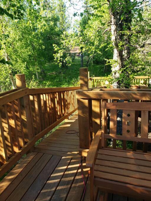 The Eagle'S Nest Treehouse Cabin Palmer Exterior photo
